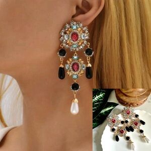 2/$30🌵 Vintage Style Rhinestone Earrings Gold Rococo Faux Pearl Baroque NEW